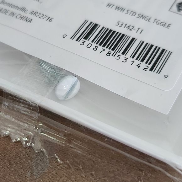 16 Hyper Tough Wallplates, Single Switch, White, 5in, 53142-T1 - NEW in package - Picture 13 of 16